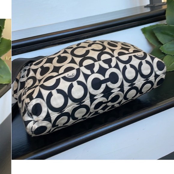 EUC COACH Convertible Large Hippie Bag - Picture 7 of 10